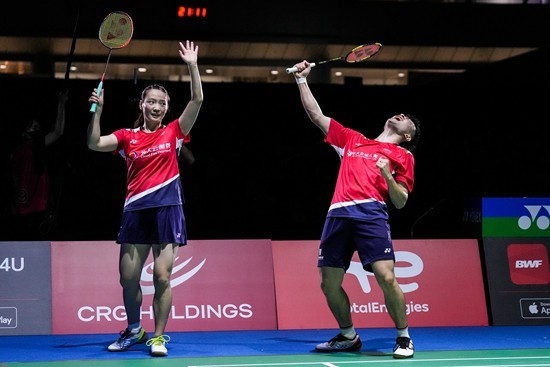 相继受伤 相继受伤