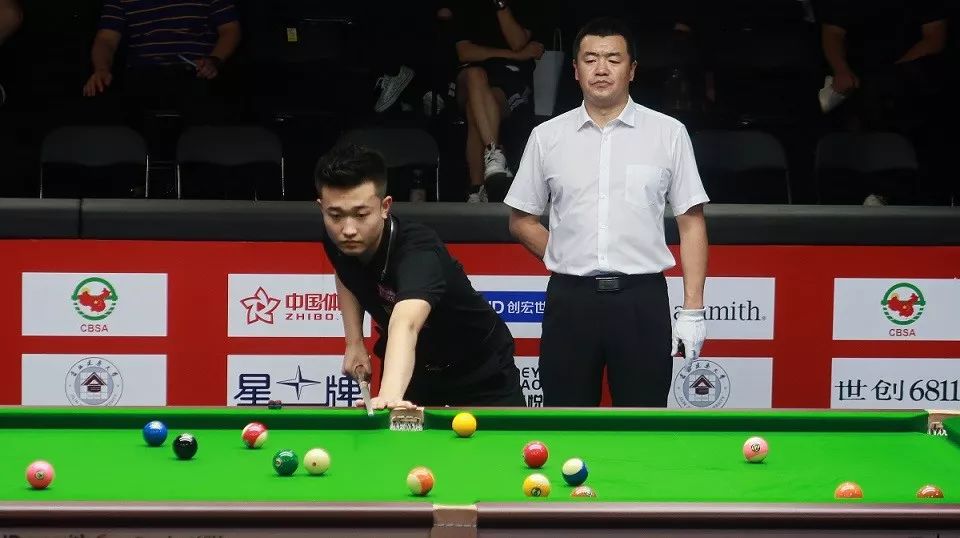 传统家族式 传统家族式