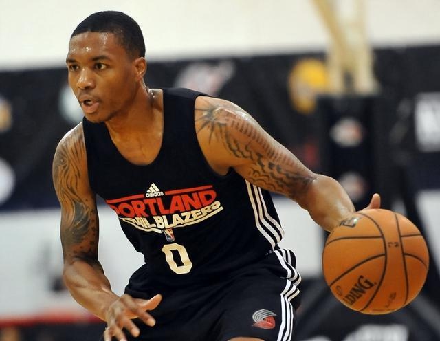 盖全年表现 盖全年表现