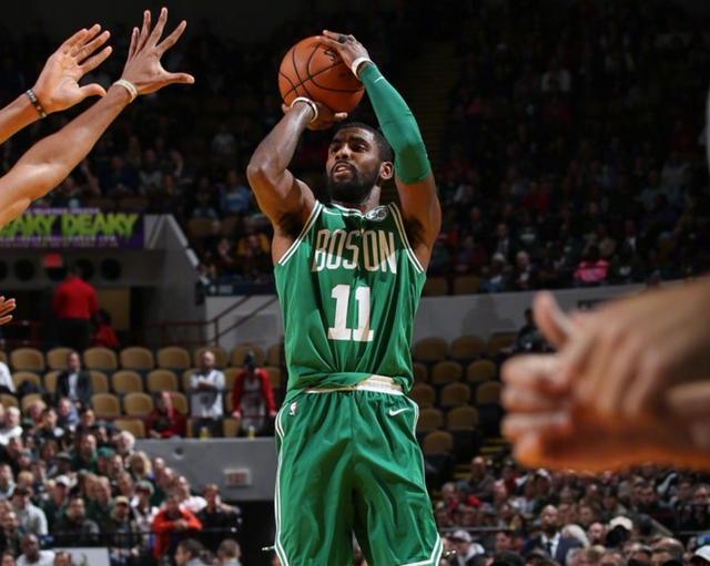 体球员发出 体球员发出