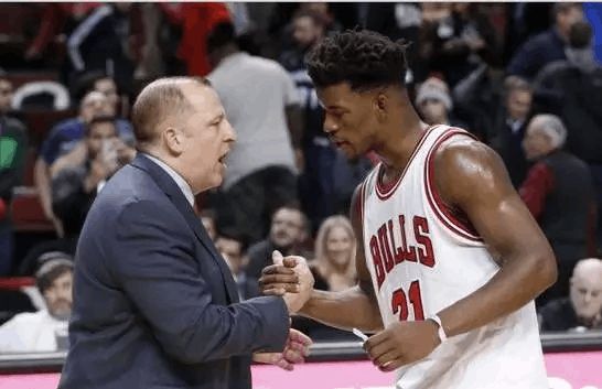 中超联赛的 中超联赛的